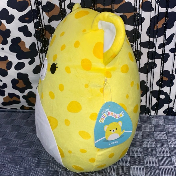 SQUISHMALLOWS LEXIE THE BRIGHT YELLOW CHEETAH PLUSH PILLOW TOY - Picture 2 of 5